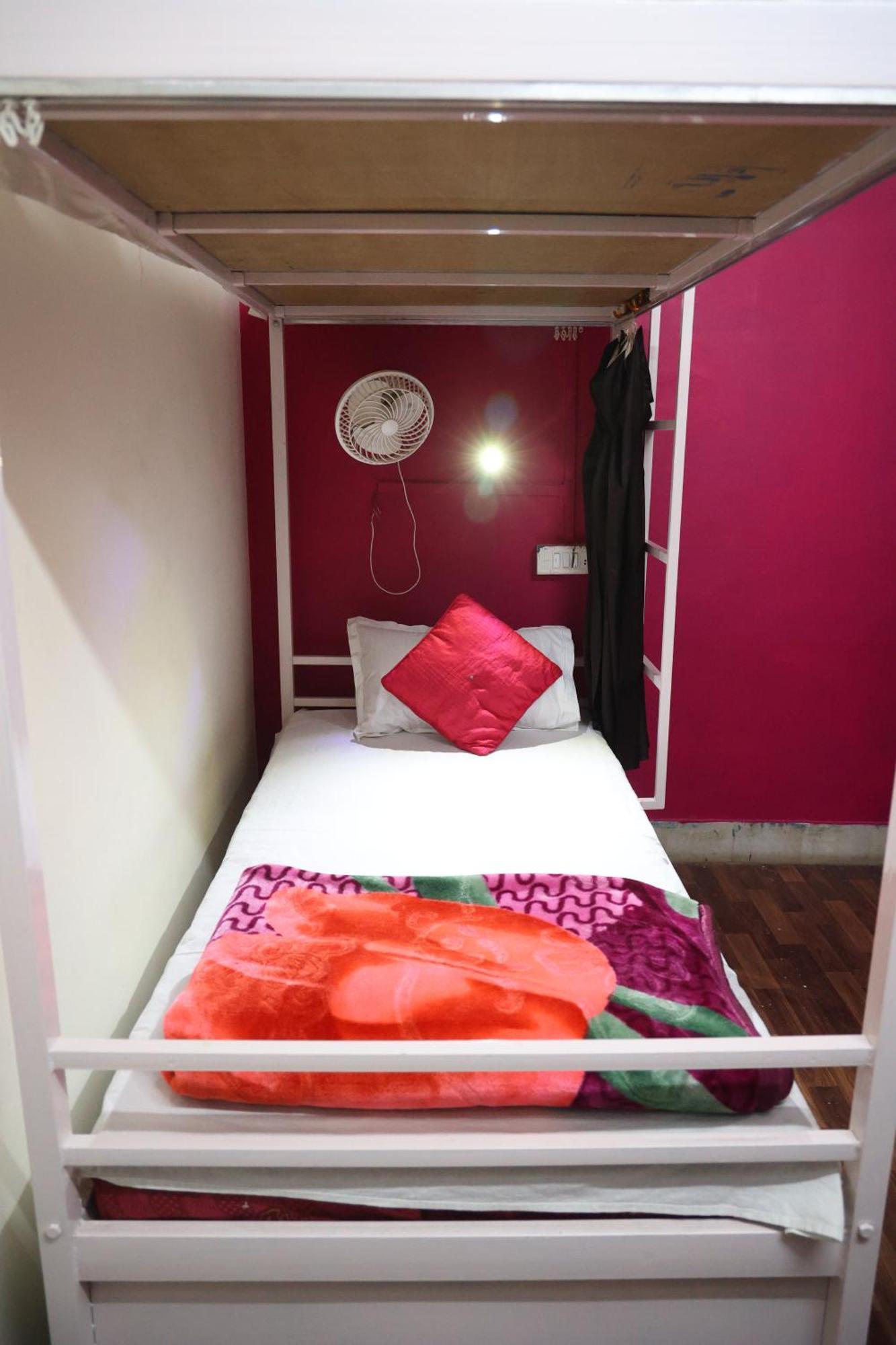 Santkripa Backpackers 400 Mtr From Railway Station Pansiyon Jodhpur  Dış mekan fotoğraf